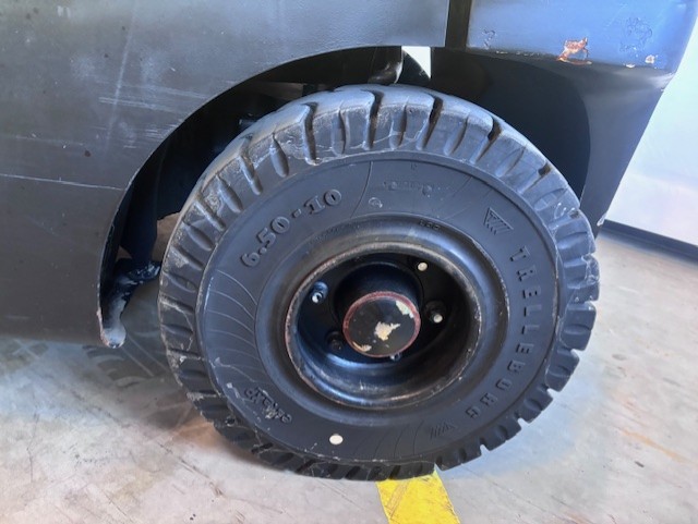 Hyster H2.5FT | Heftruck - Achterband nr 1964 - 100268-1964