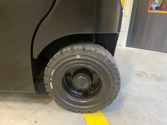 Hyster J2.0XN | Heftruck - Banden achter nr 1534 - 100350-1534