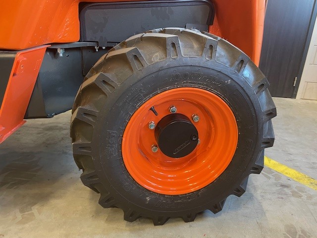 Ausa C251HX4 | Heftruck - Banden achter nr 1725 - 45422-1725