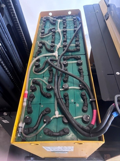 Yale MR14 | Reachtruck - Batterij nr 1025 - 100970-1025
