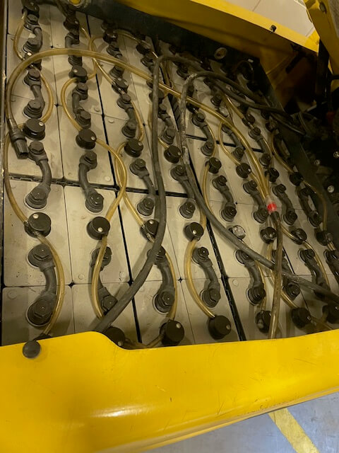 Hyster J3.0XN | Heftruck - Hyster j30xn batterij nr 1328 - 100360-1328