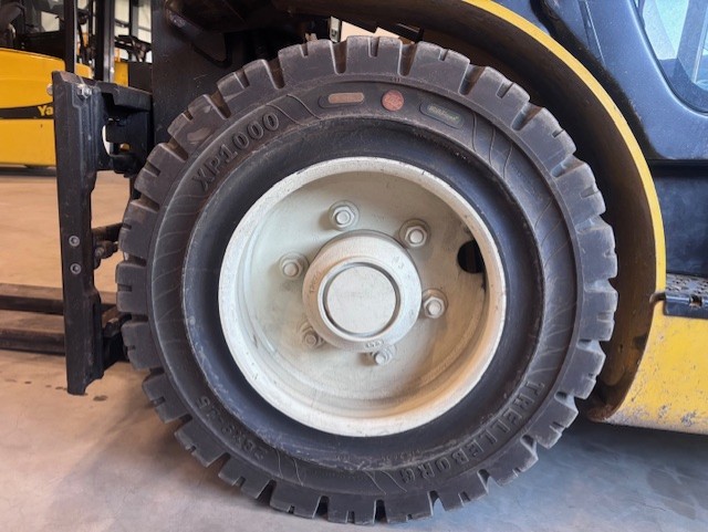 Yale GDP35VX | Heftruck - Voorband nr 1893 - 100942-1893