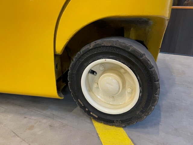 Yale ERP18VF | Heftruck - Yale erp18vf banden achter nr 1316 1317 2 - 100907-1319