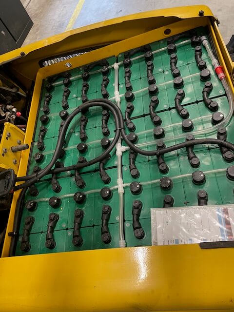 Yale ERP30VL | Heftruck - Yale erp30vl batterij nr 1453 1454 1455 1456 2 - 100923-1455
